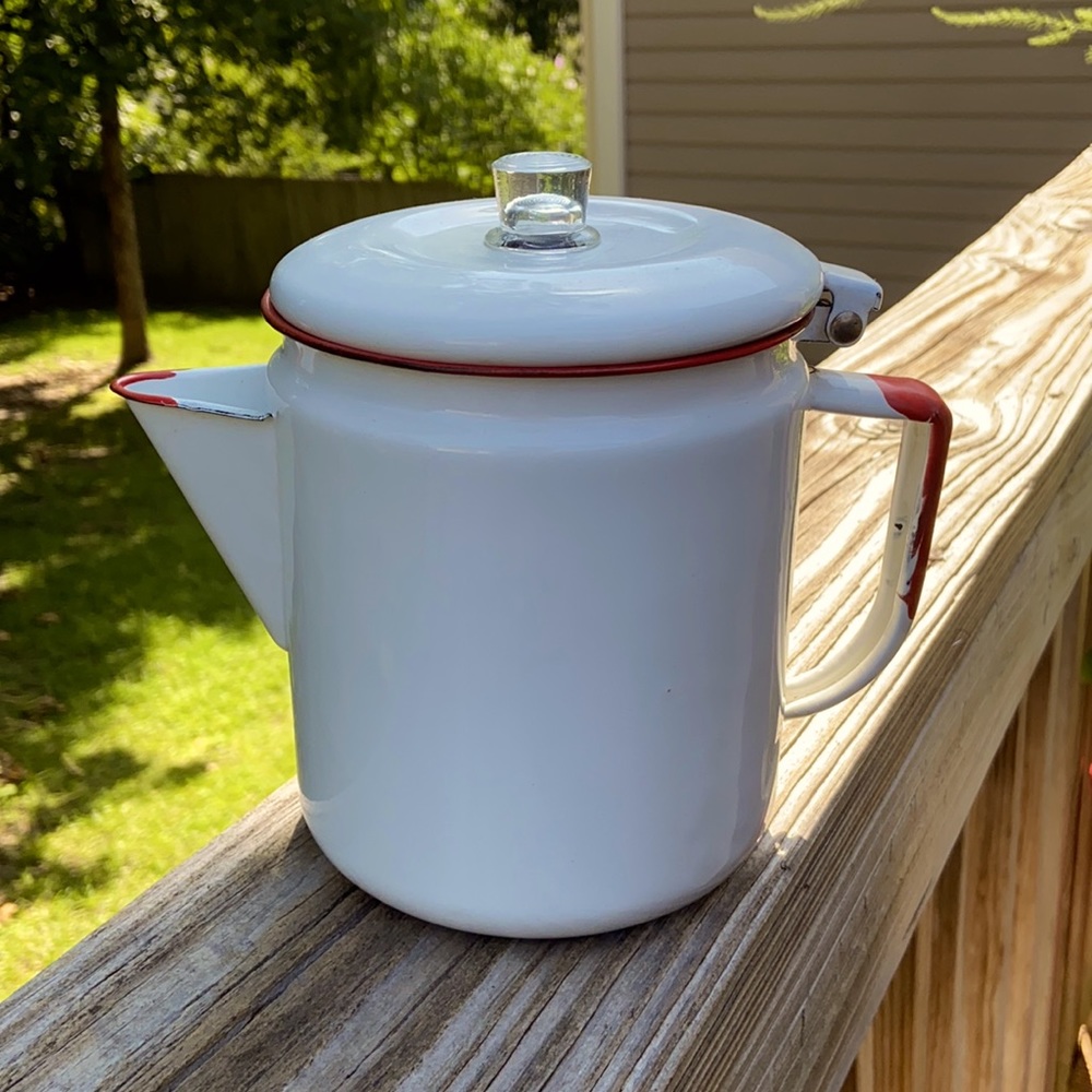 COPY - Vintage red & white enamelware coffee tea pot 😍😍